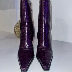 Elegant Burgundy Croc-Embossed Women's Boots